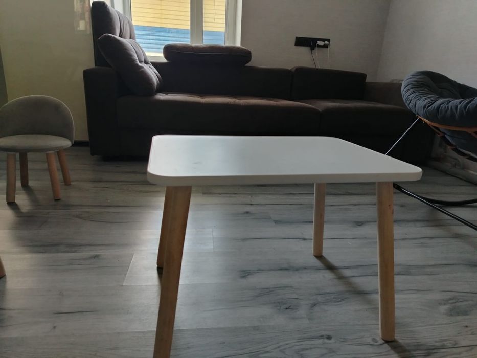 Продам детский столик