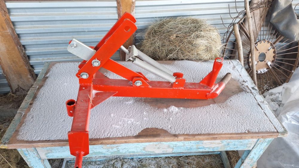 Кронштейн на грабли ворошилки