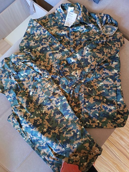 Продам  военную форму, размер 44 новая