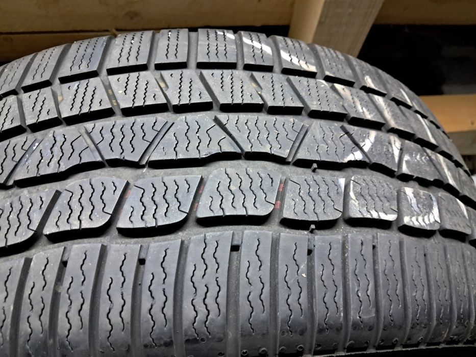 Anvelope second iarna 245 40 R19 Continental 6.5mm