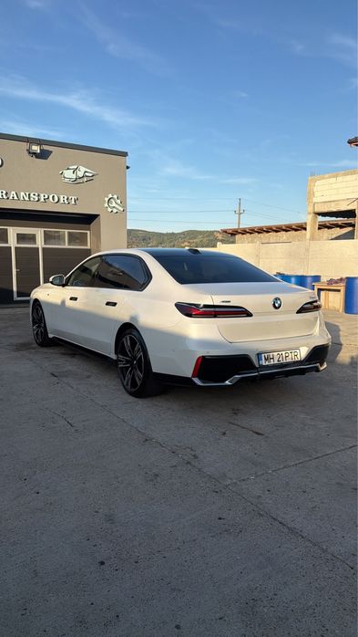 BMW Seria 7 2024 — imagine 2