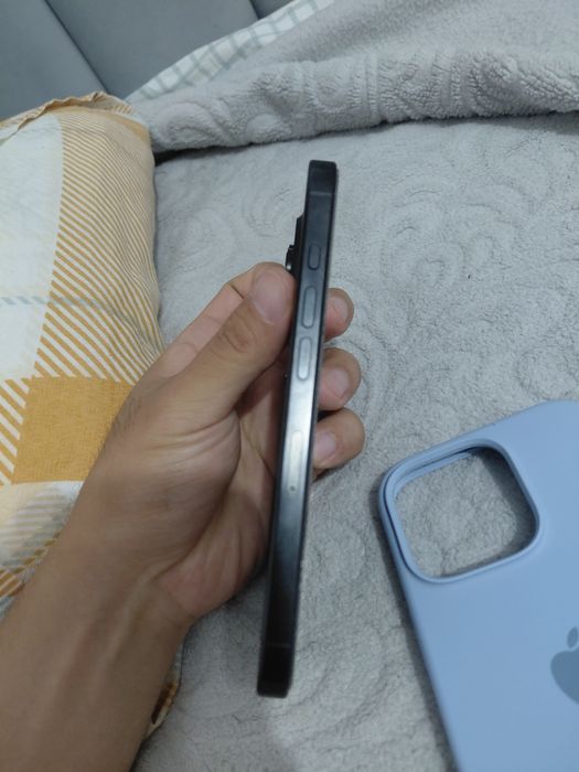 Продам iphone 16 pro