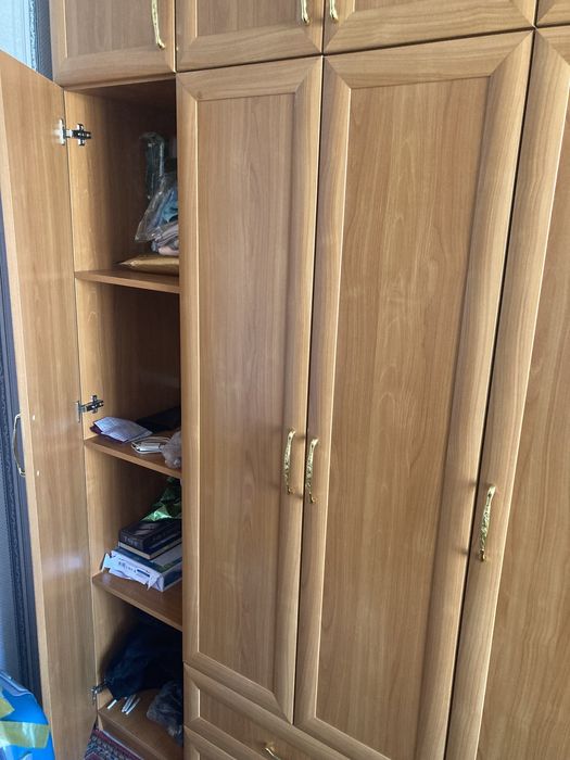 Продам шифоньер EU