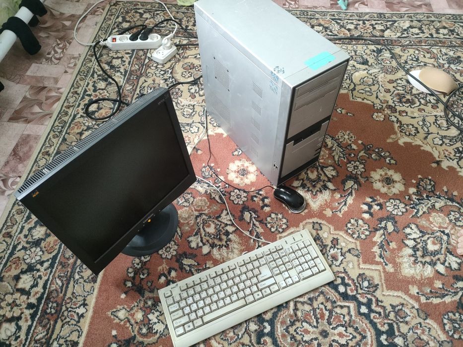 Компьютер ноутбук сатылады