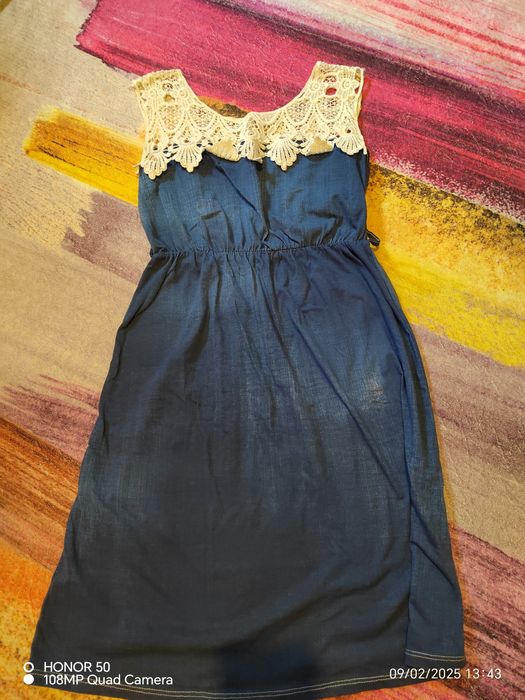 Нови рокли.   ..