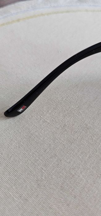 Tommy Hilfiger слънчеви очила