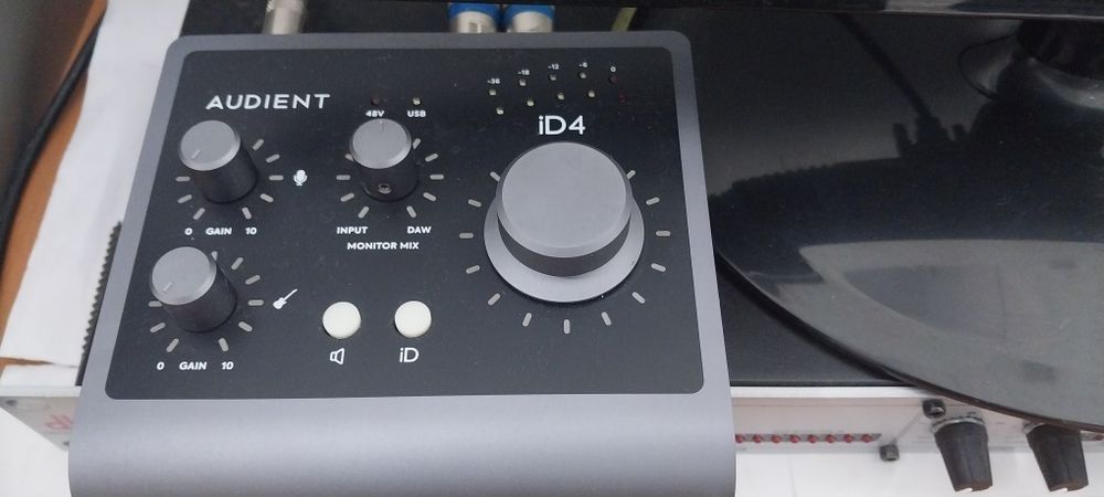 оборудование для студии звукозаписи