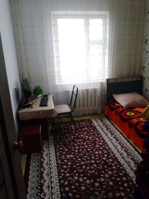 Олмалик шахар 5/2 да 3-хонали Уй сотилади