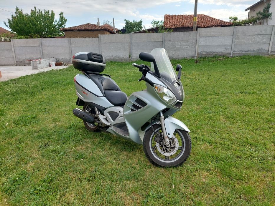 Скутер Malaguti 500 GT