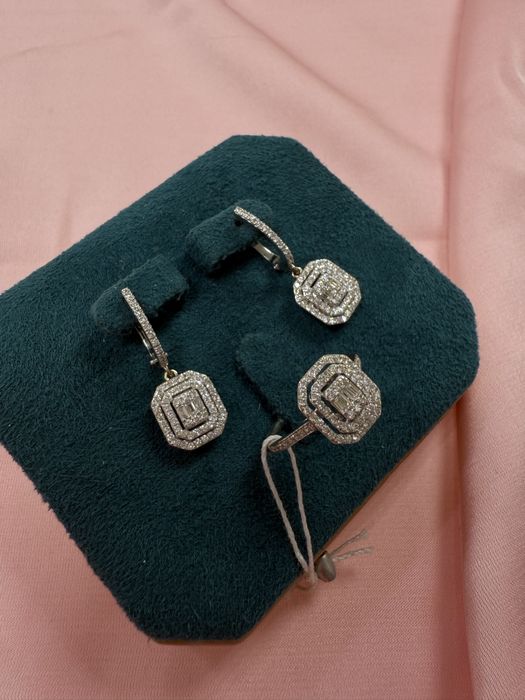 Золотой комплект с бриллиантами