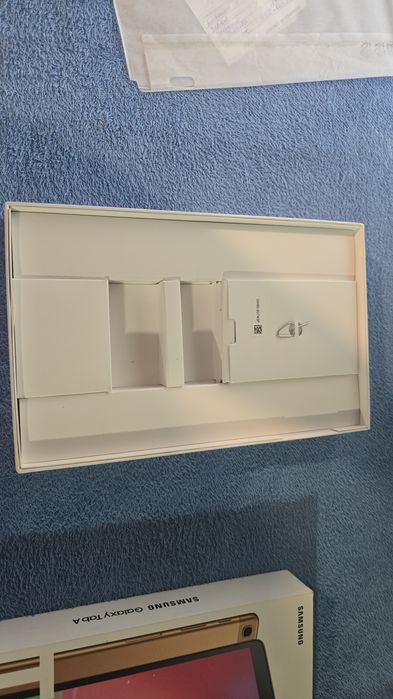 Продам планшет самсунг таб а