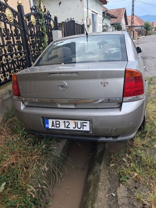 Vand opel vectra C 2 litri diesel