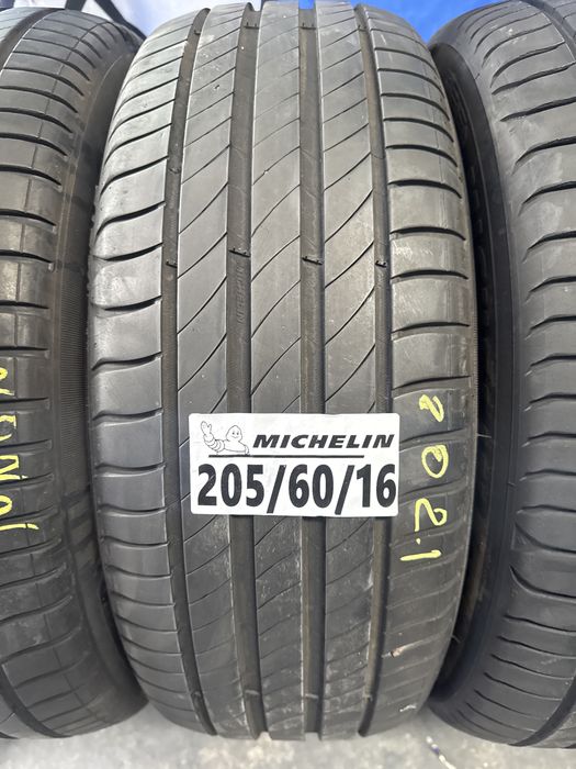 205/60/16 Michelin