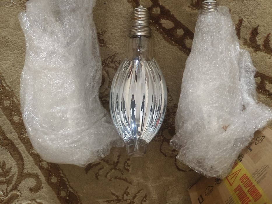 Продам лампу 400ват