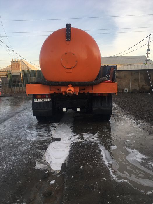 Ассенизатор Водовоз