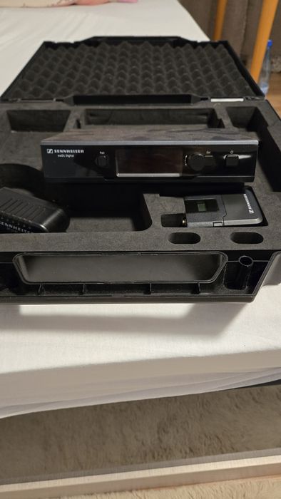 Vand pentru instrument wirelles Sennhaizer D1 impecabil