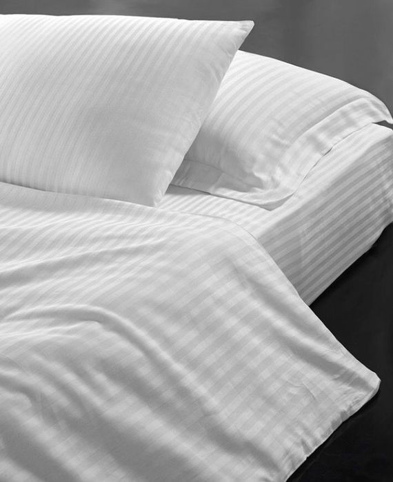 Продам постельное ,одеяло ,подушки полотенца