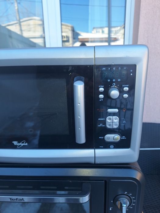 Cuptor cu microunde Whirlpool