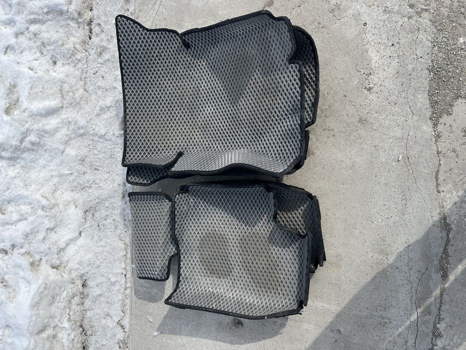 EVA полик Гранта в хорошем состояние