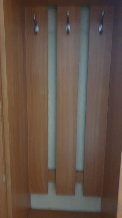 Шкаф в прихожую б/у