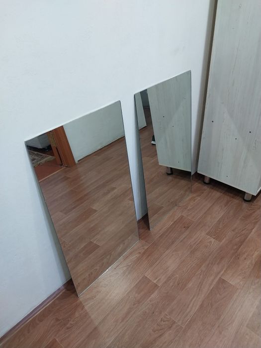Продам 2 зеркала б/у