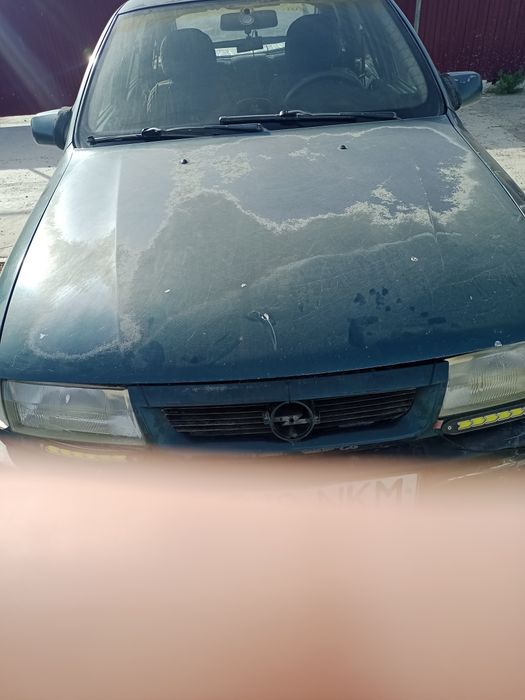 Продам машину Опель вектра