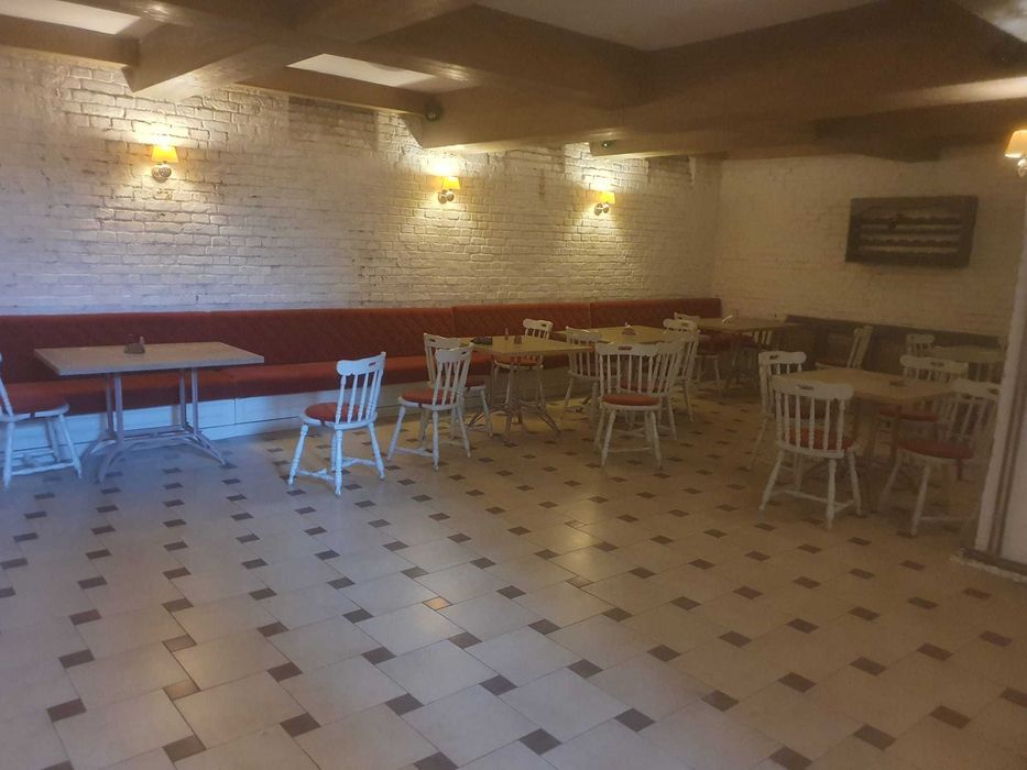 Vand 6 canapele, material MDF, 850ron/buc