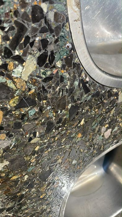 Плот от мозайка с мивки