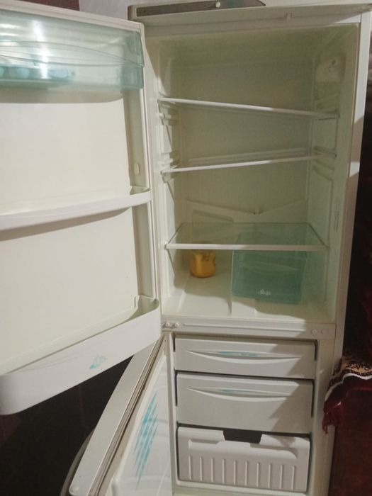 Холодильник сатылады.