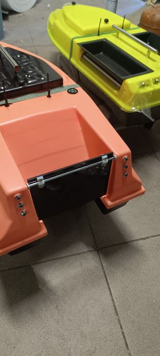 Лодка за захранка