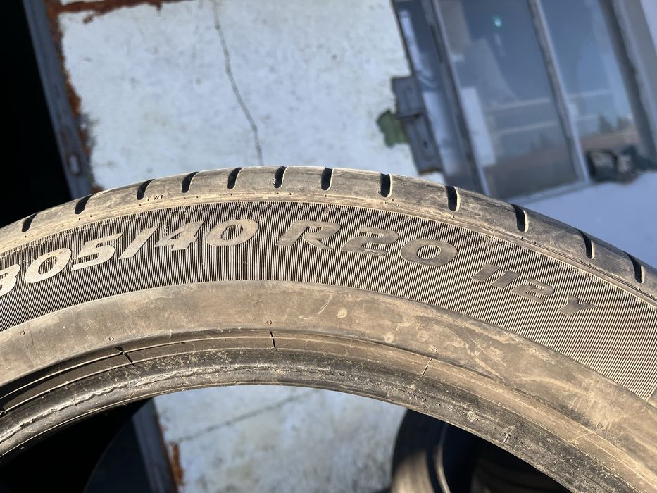 2 бр. летни гуми 305/40/20 Pirelli RSC DOT 1019 4,5 mm