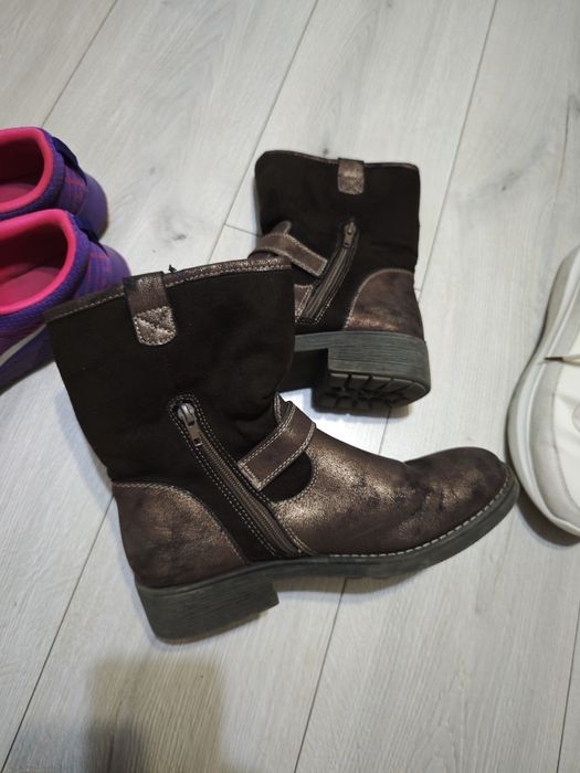 Lot Ghete de iarna imblanite Deichman și adidași Nike Air Thea mărime