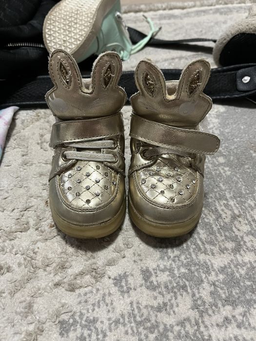 Детская обувь на девочку