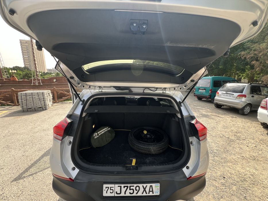 Tracker 2 premier plus 2023