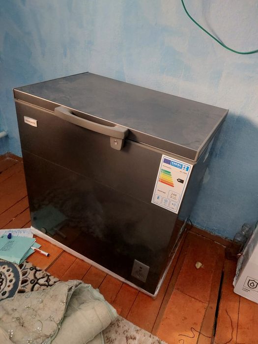 Морозильник новый