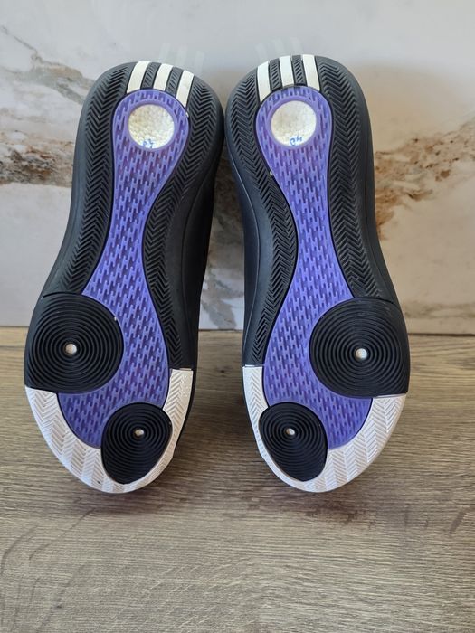 Adidas Harden Volume 8 nr 42 2/3 folosiți de 2-3 ori