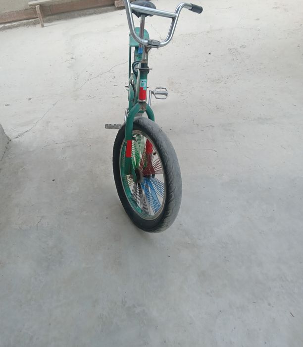 Velosiped srochni sotiladi