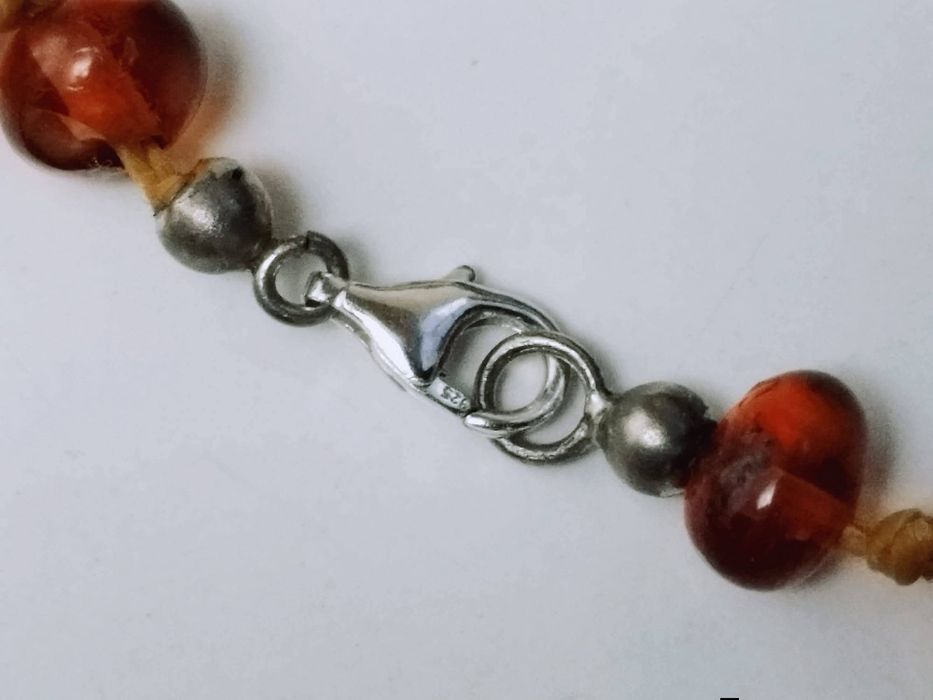 Vechi colier lant din chihlimbar natural baltic, de culoarea mierii, cu inchizatoare din argint 925, cabochon oval