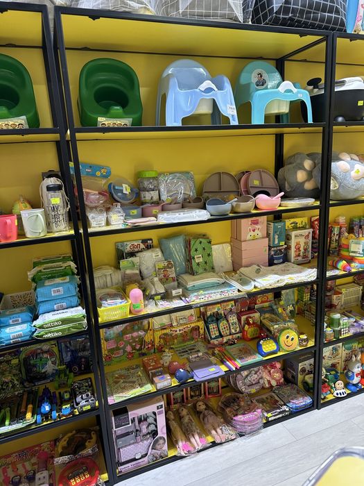 Продам стеллажи почти новые