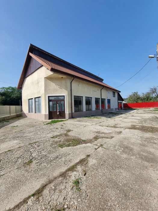 Casă de Vânzare, Spațiu Comercial