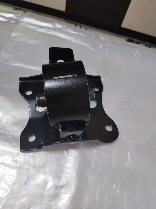 Подушки двигателя на ниссан