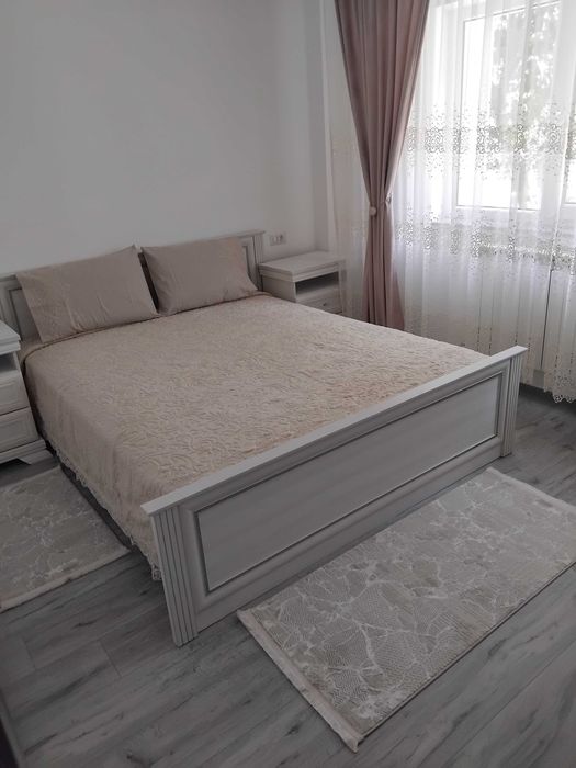 Inchiriez apartament 2 camere semidecomandat pe str Luceafarului parter