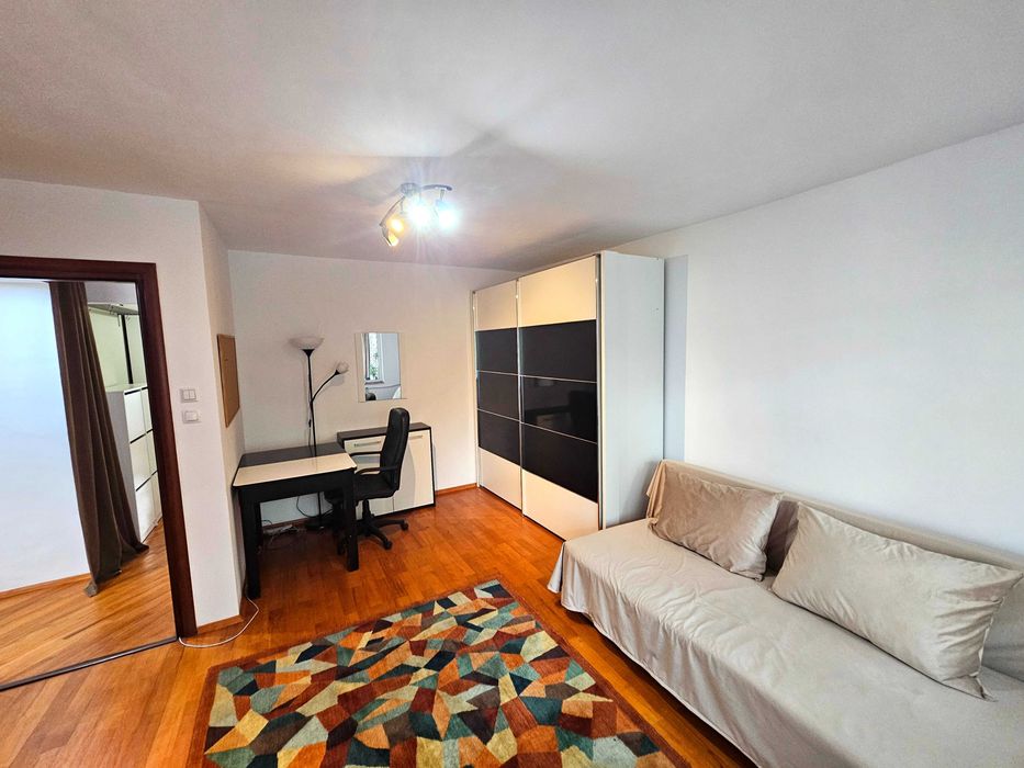 inchiriez apartament 3 camere - Lacul Tei
