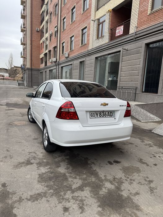 Vikup  arenda Nexia 3 Avtomat