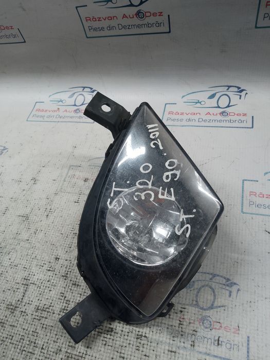 proiector stanga bmw 320 e90 2011