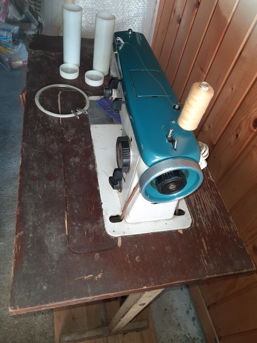 Masina de cusut Camelia