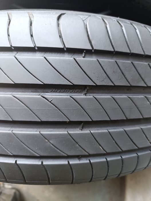 Anvelope de vara 215 65 17 Michelin dot 2021