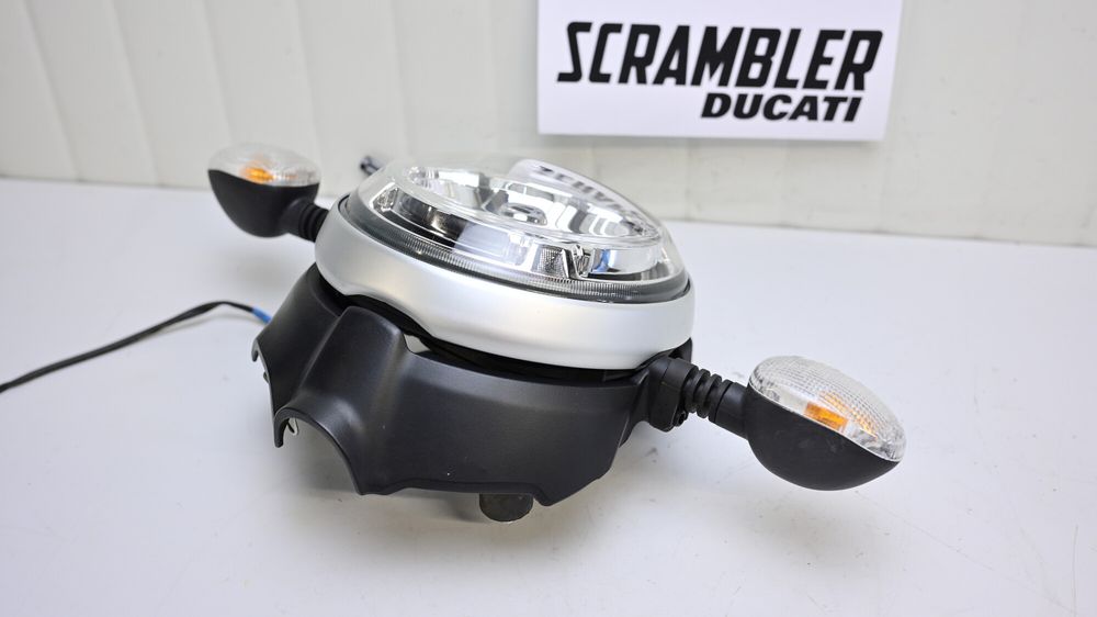 Far Cu Semnalizari Fata Si Suport Ducati Scrambler 800 2015 - 2018
