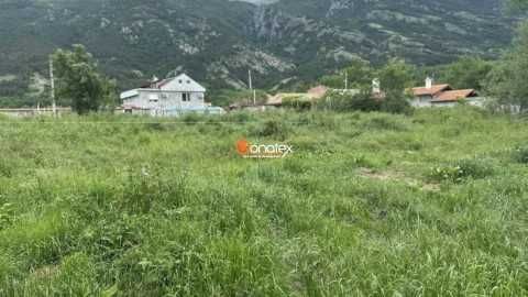 Продава: Парцел с площ 5860 кв.м, находящ се в кв.Сушица на гр.Карлово