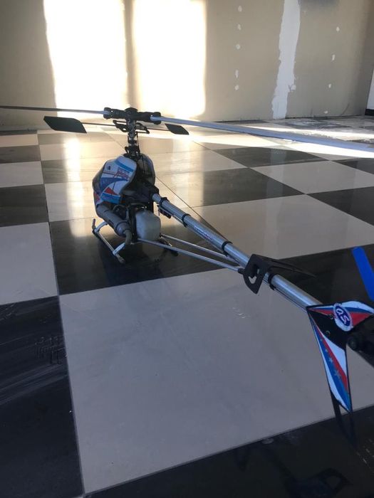 Вертолёт с пультом управления